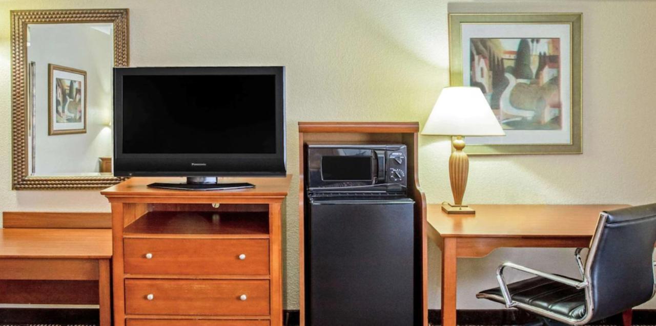 La Quinta By Wyndham Minneapolis-Minnetonka Zewnętrze zdjęcie